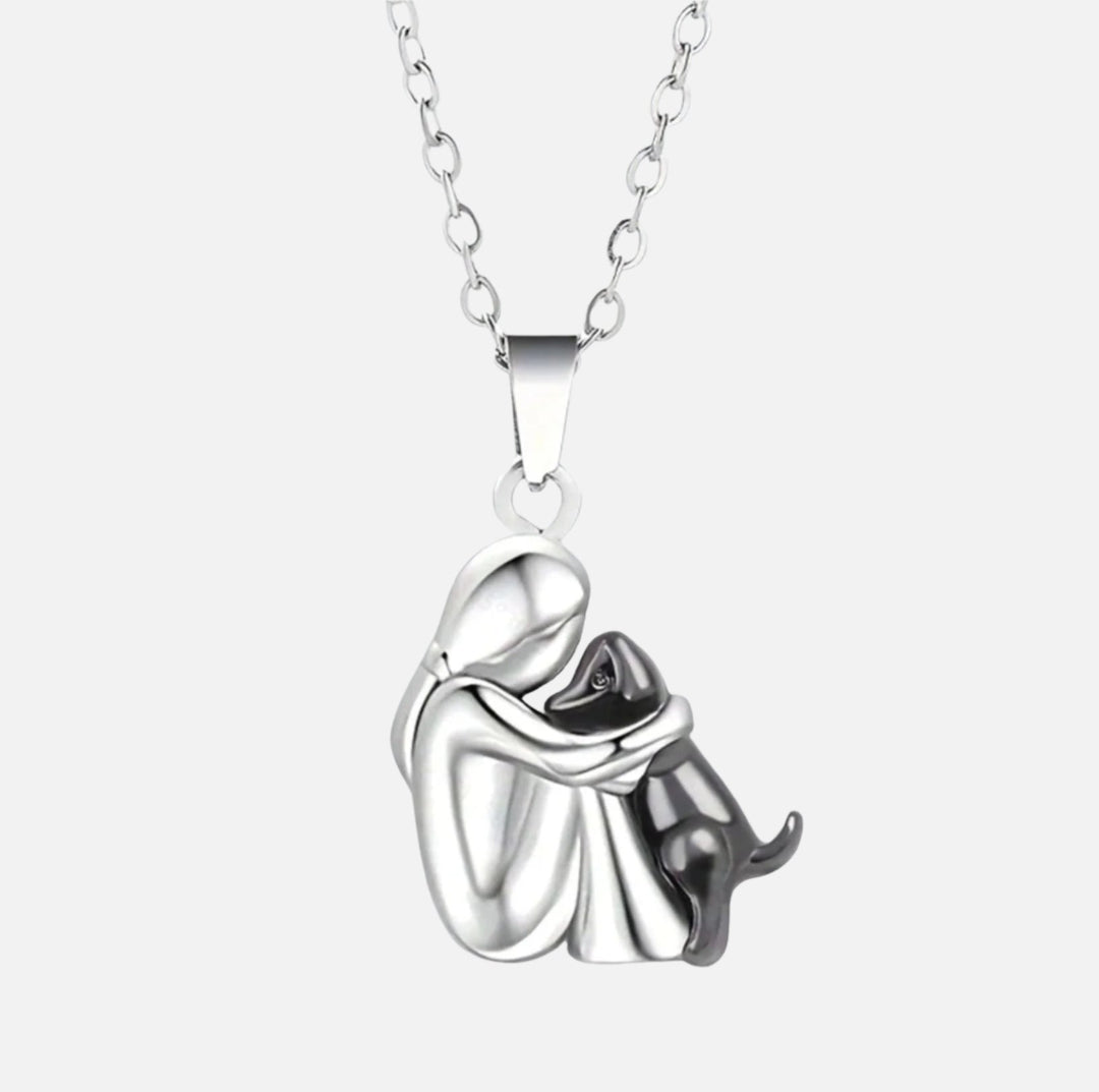 Olivia™ - Collar con colgante en forma de perro