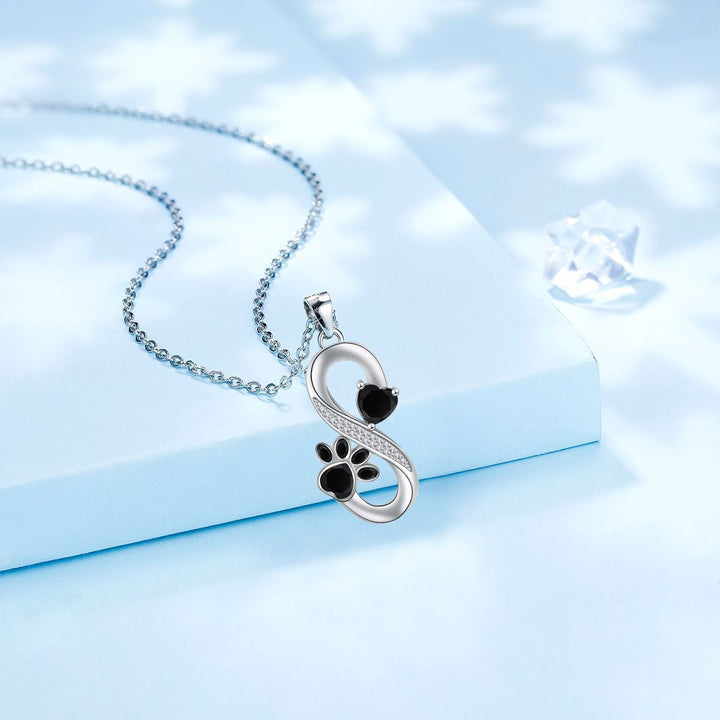 Collar de Corazón y Patrón de Amor Infinito con Pata