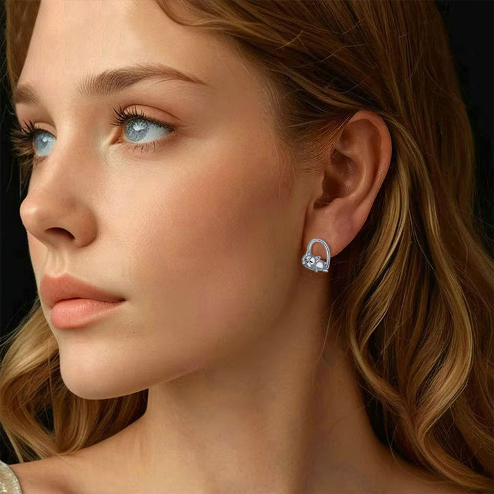 Aretes de cachorro durmiendo hechos de plata de ley